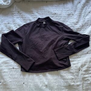 Old navy active cropped Go Dry top